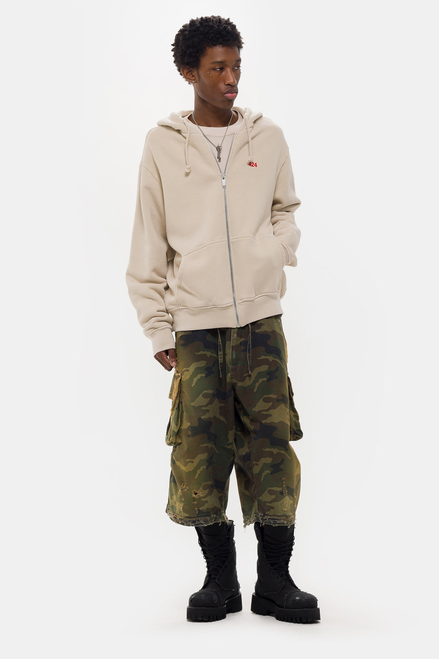 424 Washed Bermuda Shorts in Camo - Notre