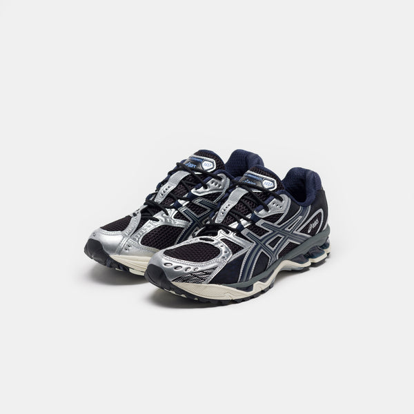 品質は非常に良い 10.1 Gel-Nimbus Sneaker ASICS - Black/Midnight in 靴