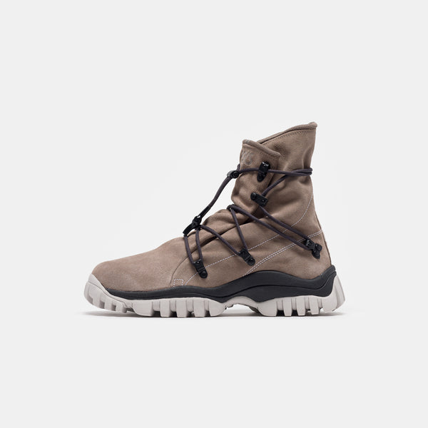 NOTRE-CHICAGO-ASICS-