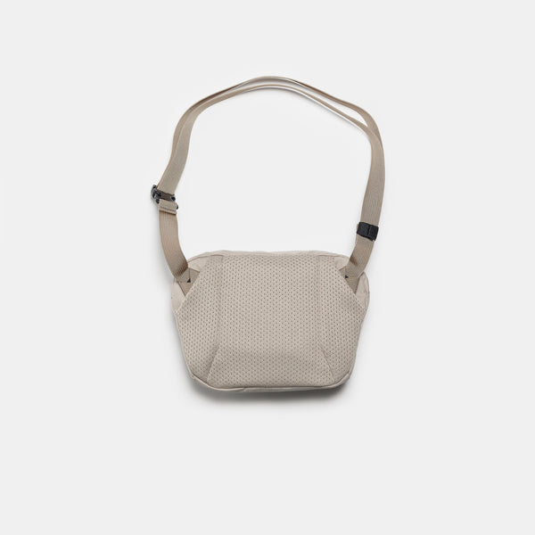 Mantis 1 Waist Pack in Rune/Sea Salt - Arc'Teryx