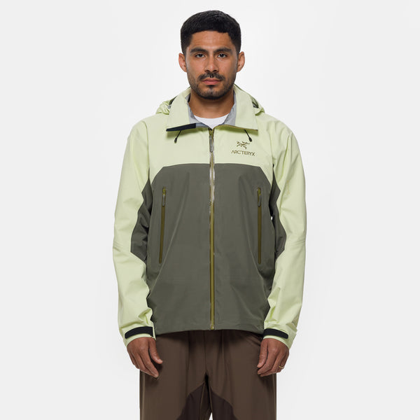 Beta AR Jacket in Ray/Forage - Arc'Teryx