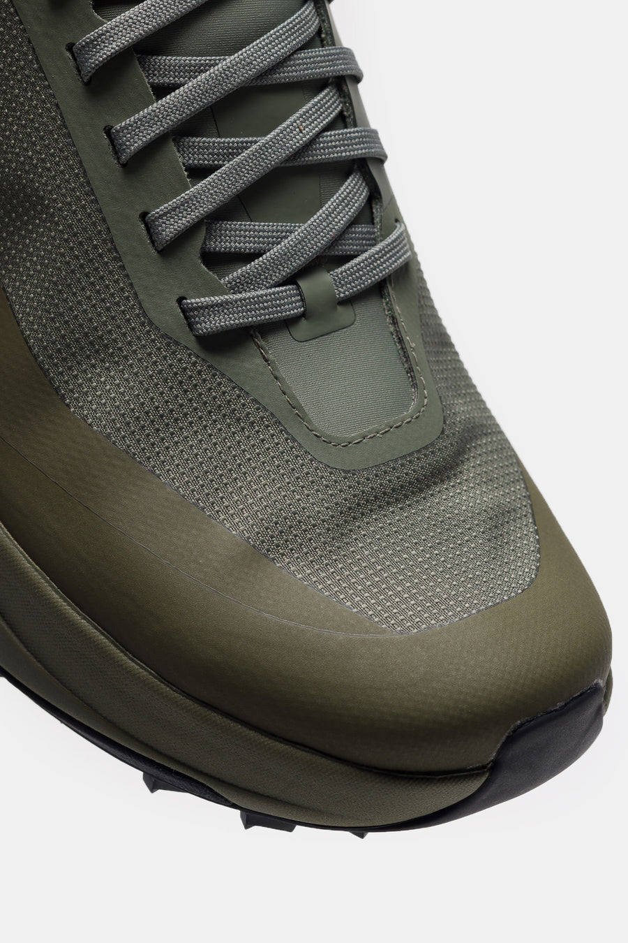 Arc'teryx Sylan Gore-Tex Sneaker in Forage/Tatsu - Notre