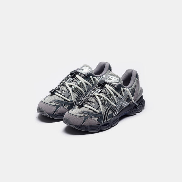 靴 TOGA Asics Gel-Cumulus 16 TG Grey 24cm Toga Gel-Cumulus 16 TG Sneaker in Grey/Black Pure Silver