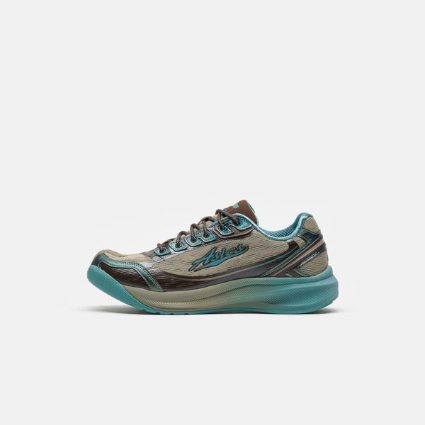 Kiko Kostadinov Ilargi FF II in Driftwood/Dioptase - ASICS