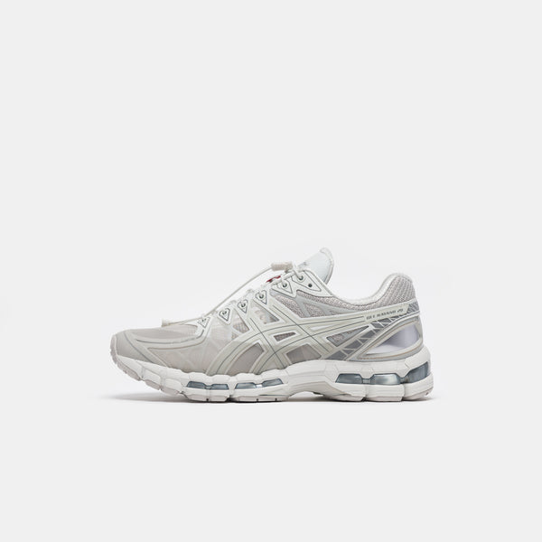 ☆asics☆ ASICS X UNAFFECTED GEL-KAYANO 20 CREAM LAKE GREY 1 UNAFFECTED Gel-Kayano 20 Sneaker in Cream/Lake Grey