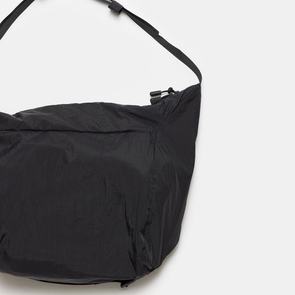 Crossbody City Bag in Black - Estudio Niksen