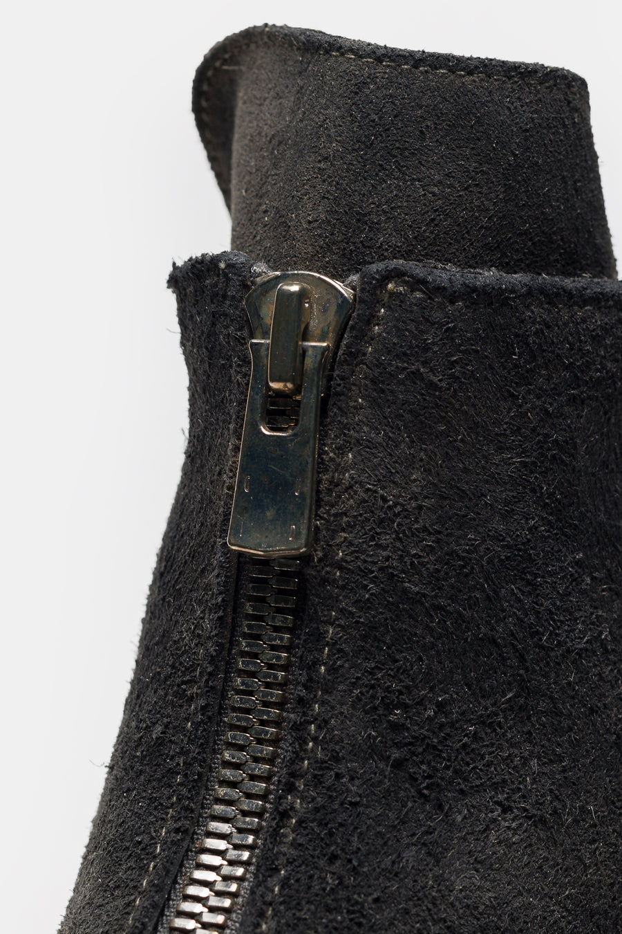 UNDERCOVER Undercover x Nonnative GR06FRV_N Reverse Horse Leather Center Zip Boot in Charcoal - Notre