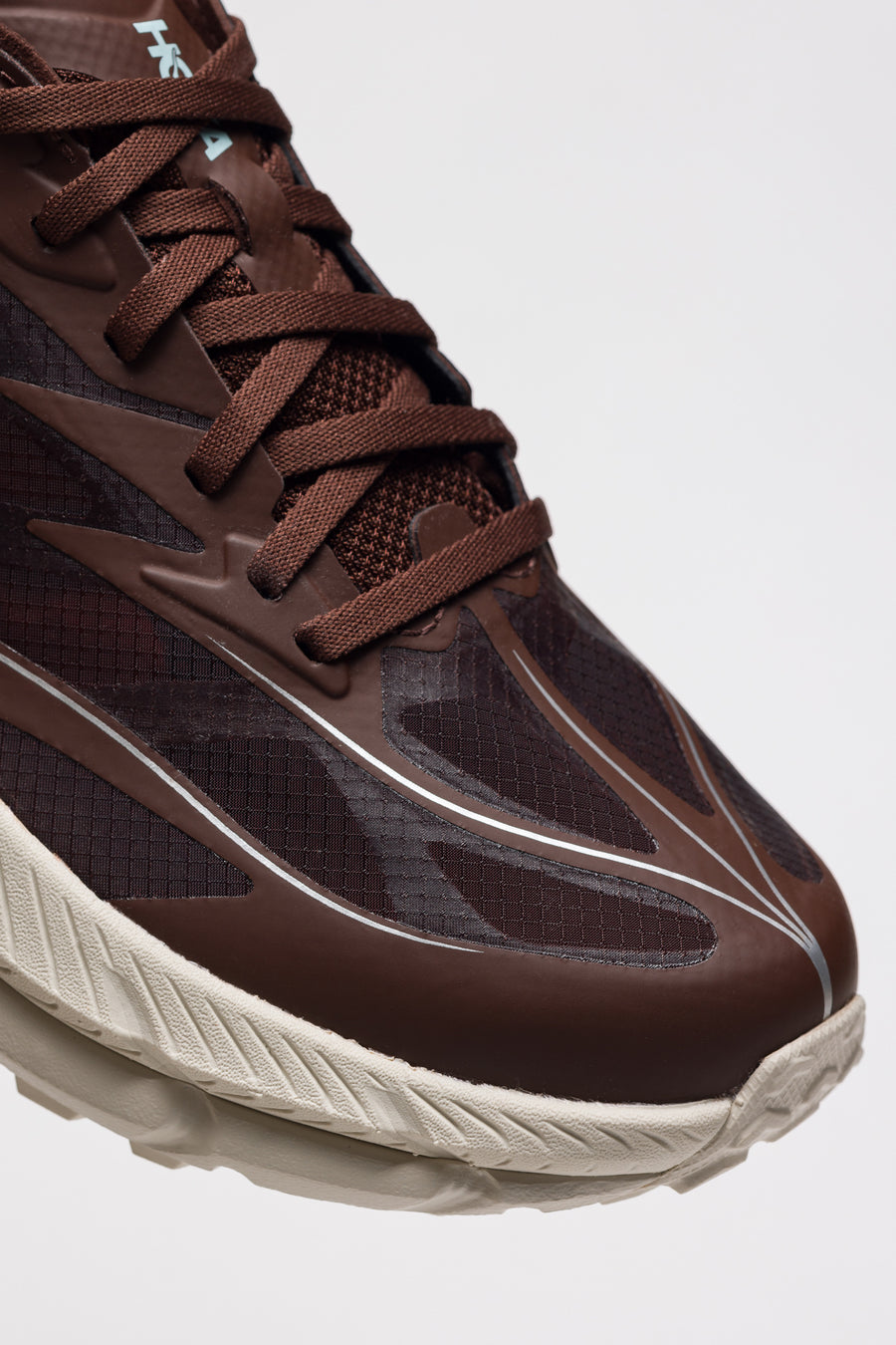 HOKA Mafate Speed 4 Lite Sneaker in Cold Brew/Oat Milk - Notre