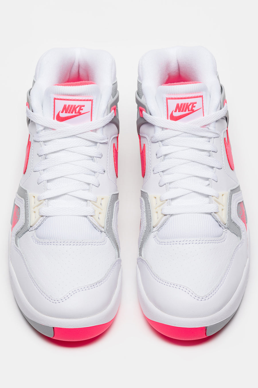 Nike Air Tech Challenge 2 Sneaker in White/Racer Pink/Light Smoke Grey - Notre