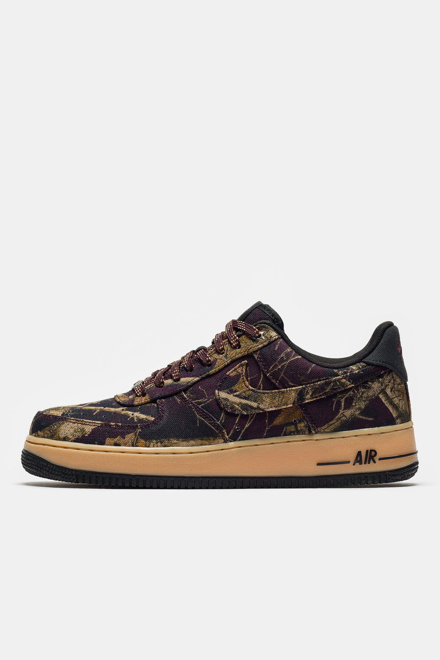 Air Force 1 '07 RealTree Sneaker in Multicolor/Gum Yellow