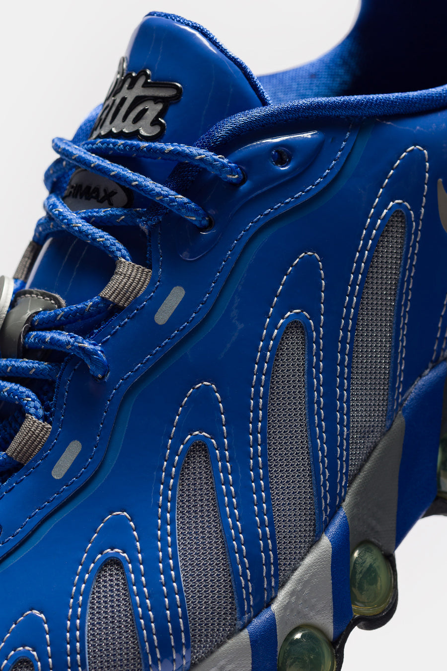 Nike Patta Air Max DN8 SP Sneaker in Game Royal/Light Charcoal - Notre