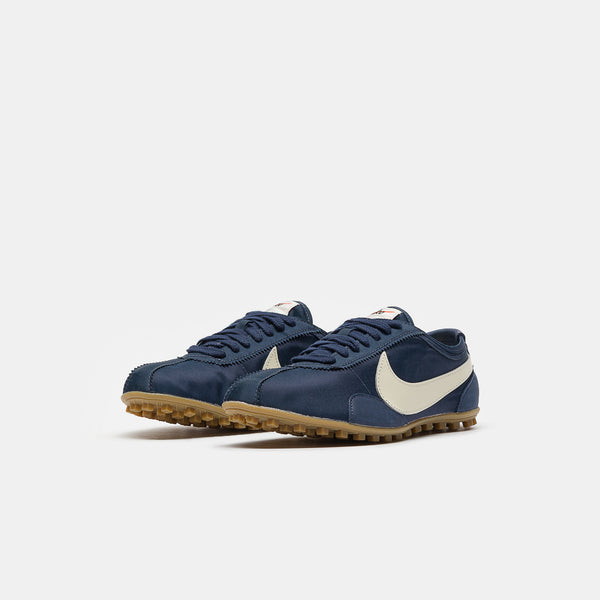 Moon Shoe OG Sneaker in Midnight Navy/Soft Pearl/Gum Light Brown