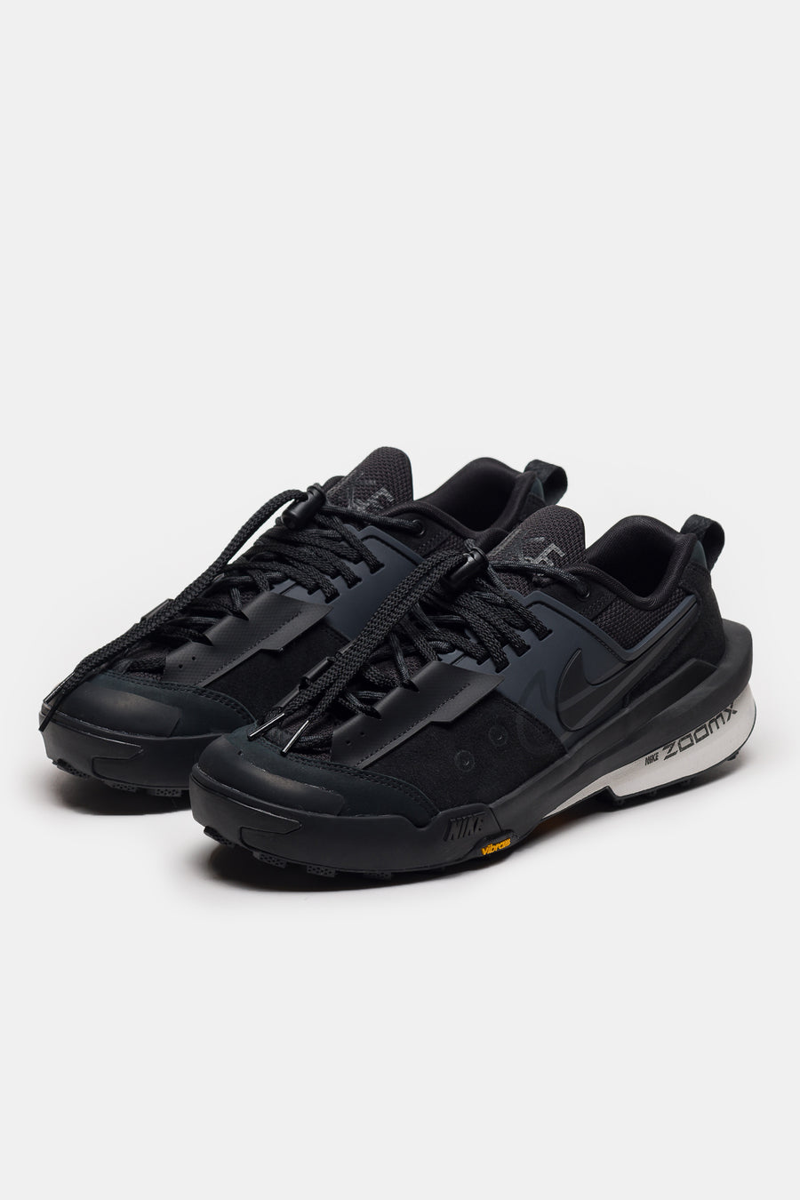 Nike Sacai Zegamadome Sneaker in Black/Anthracite - Notre