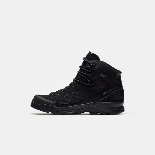 X-Alp Mid Gore-Tex Boot in Black/Black