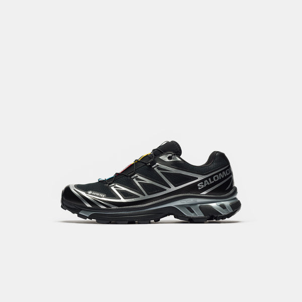 XT-6 GTX Sneaker in Black/Silver - SALOMON