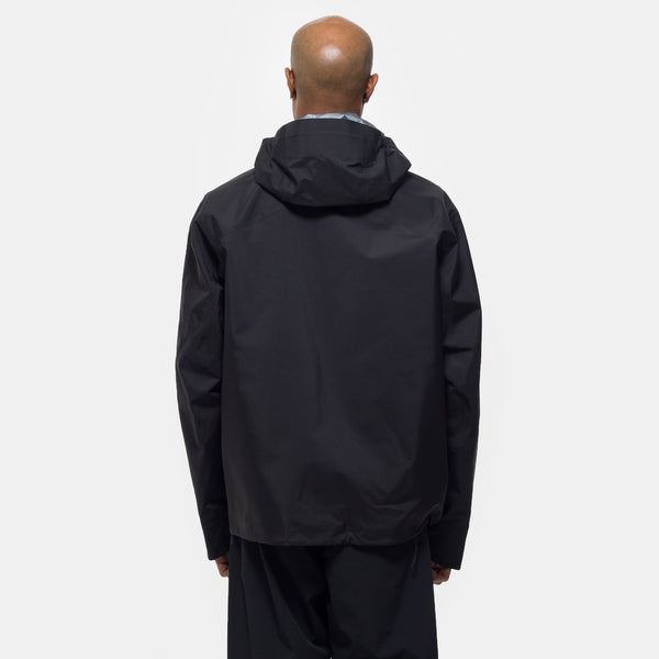 Arris Jacket in Black