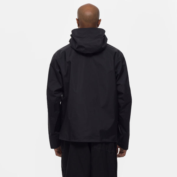 Arris Jacket in Black