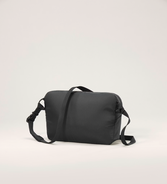 Heliad Crossbody in Black