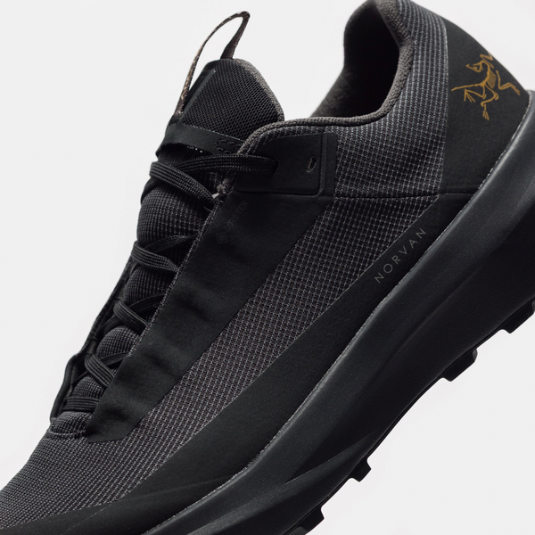 Norvan LD 4 Gore-Tex Sneaker in Black/Black