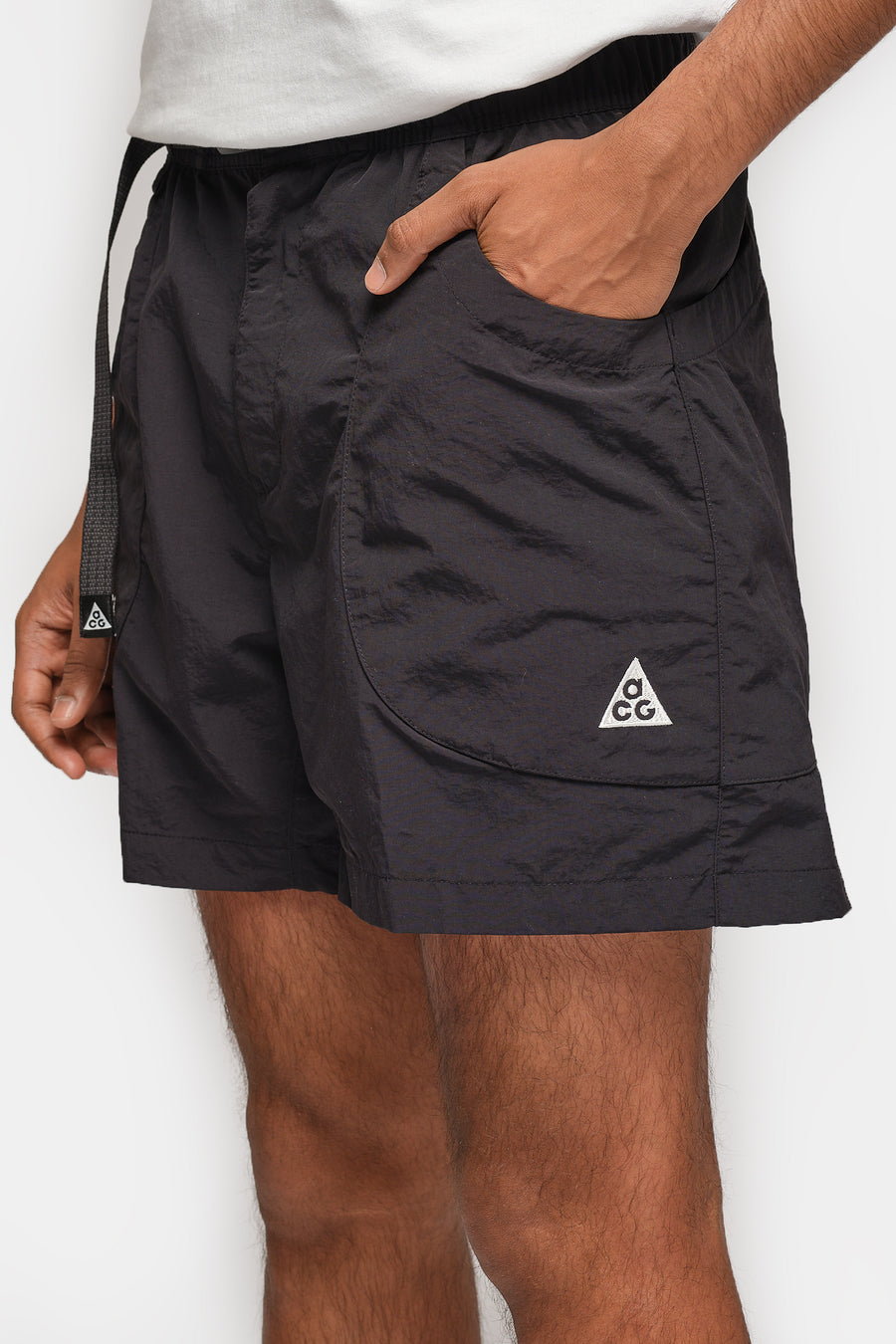 Nike ACG Dolomiti Short in Black/Black/Summit White - Notre