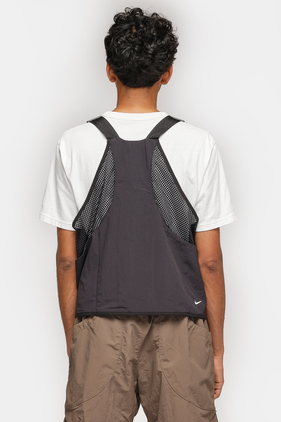 Nike ACG Dolomiti Vest in Black/Summit White - Notre