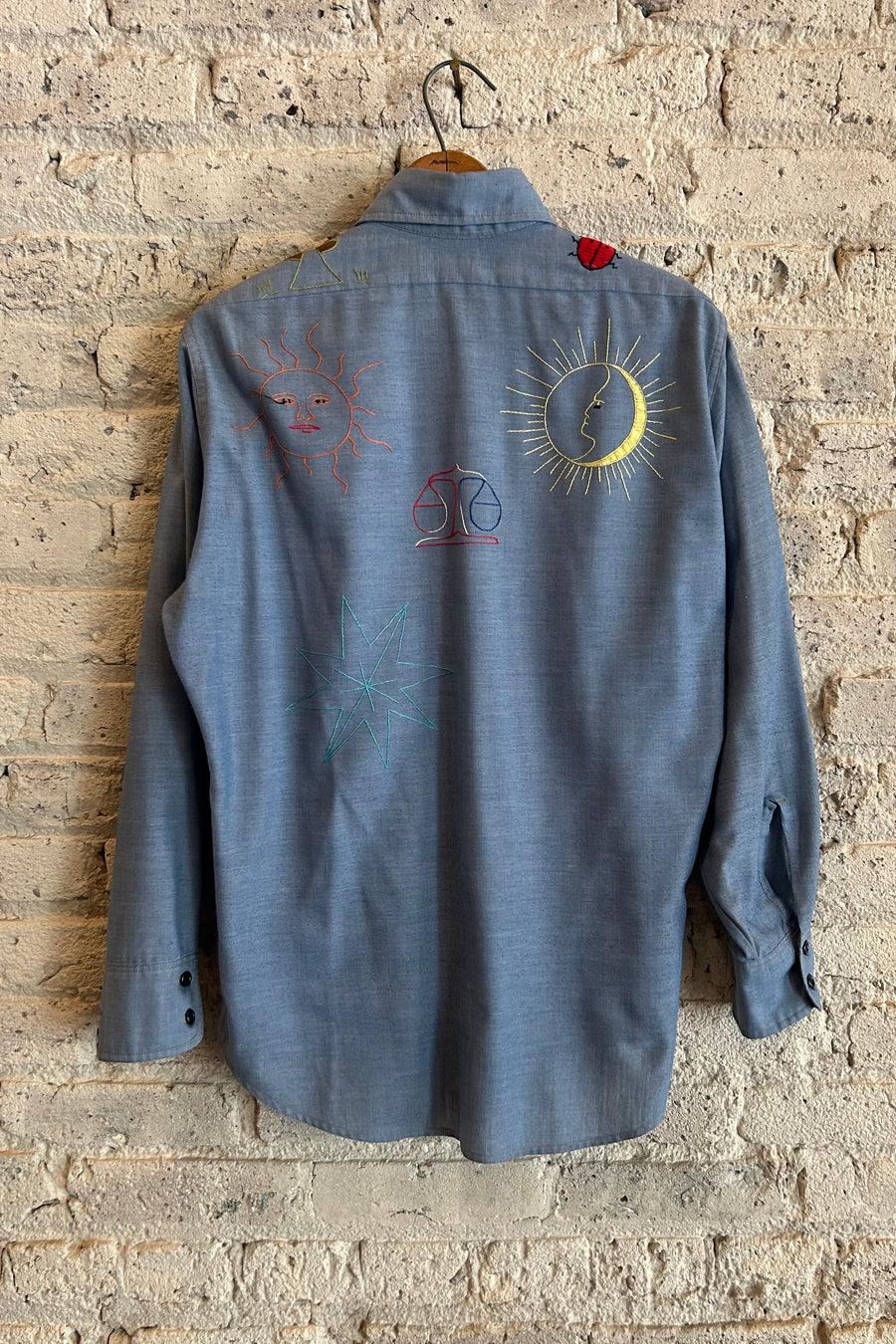 Wesley Supply Co 1970's Levi's Hand Embroidered Parrot Chambray Shirt in Light Blue - Notre