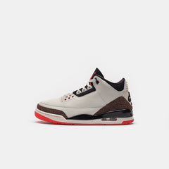 Air Jordan 3 Retro Sneaker in Sail/Black/University Red/Pale Ivory