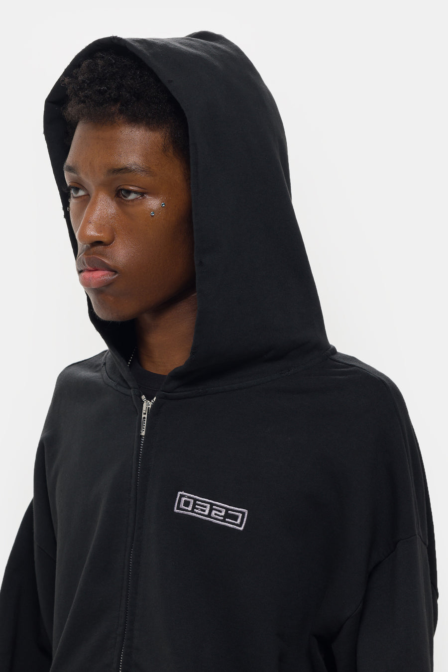 032C Routine Zip Hoodie in Faded Black - Notre