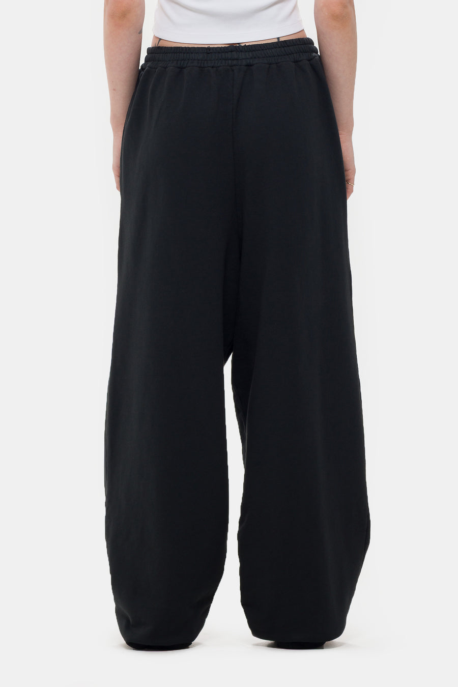 032C Outlaw Oversized Sweatpant in Faded Black - Notre