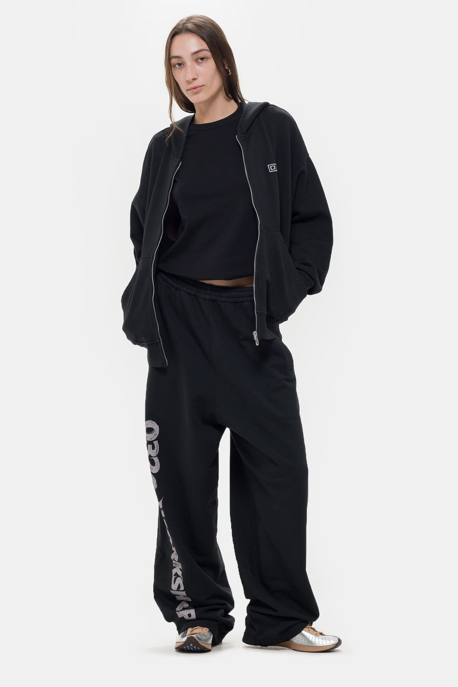032C Outlaw Oversized Sweatpant in Faded Black - Notre
