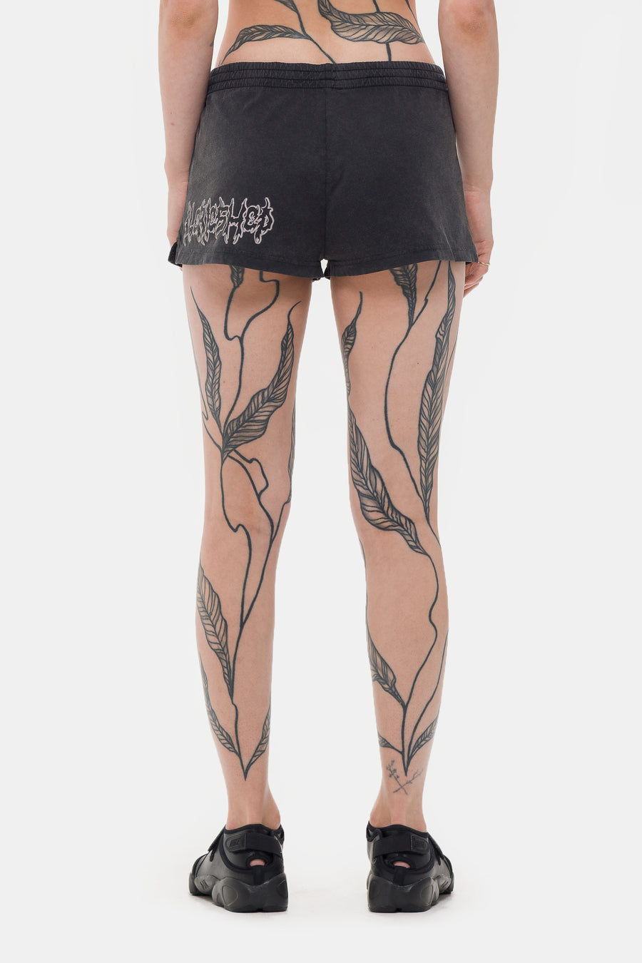 032C Telepresence Comfort Short in Faded Black - Notre