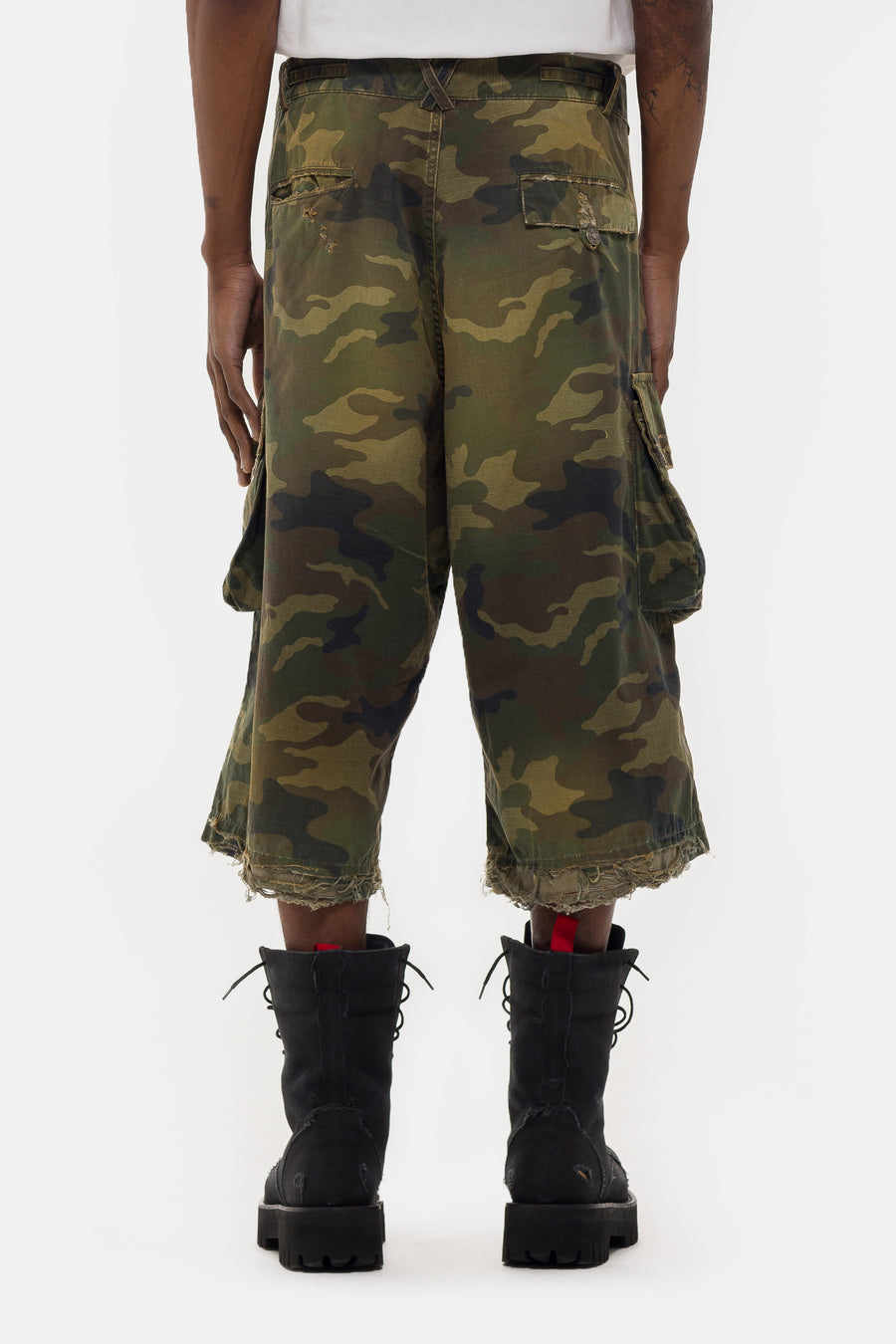 Washed Bermuda Shorts in Camo - 424