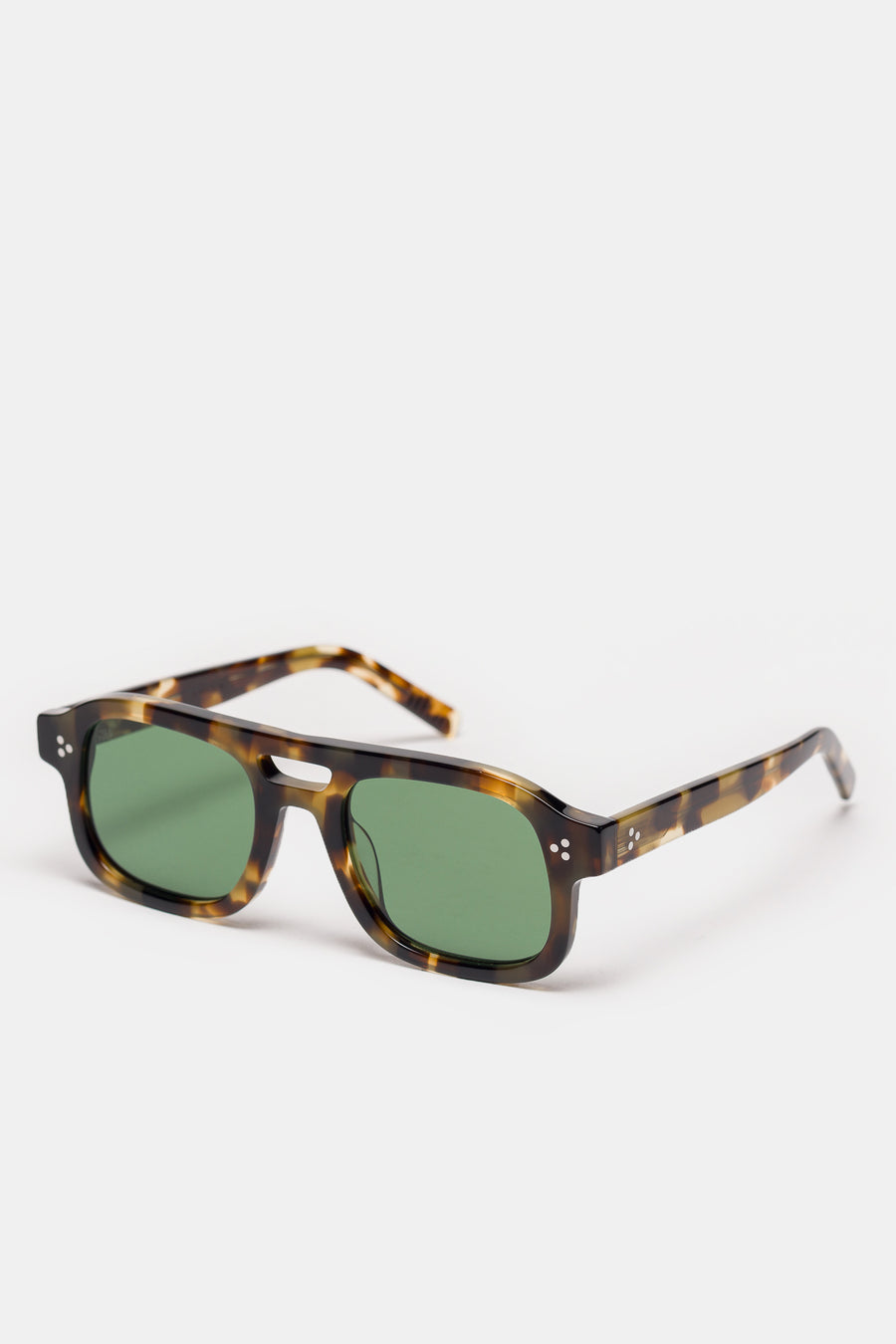 Akila Dillinger Sunglasses in Camo Tortoise/Dark Green - Notre