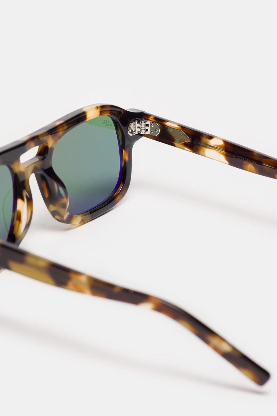 Akila Dillinger Sunglasses in Camo Tortoise/Dark Green - Notre