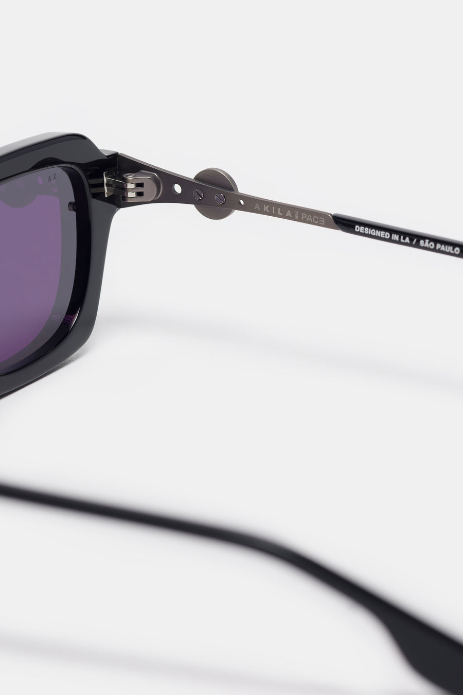 Akila PACE Daytona Sunglasses in Black/Black - Notre