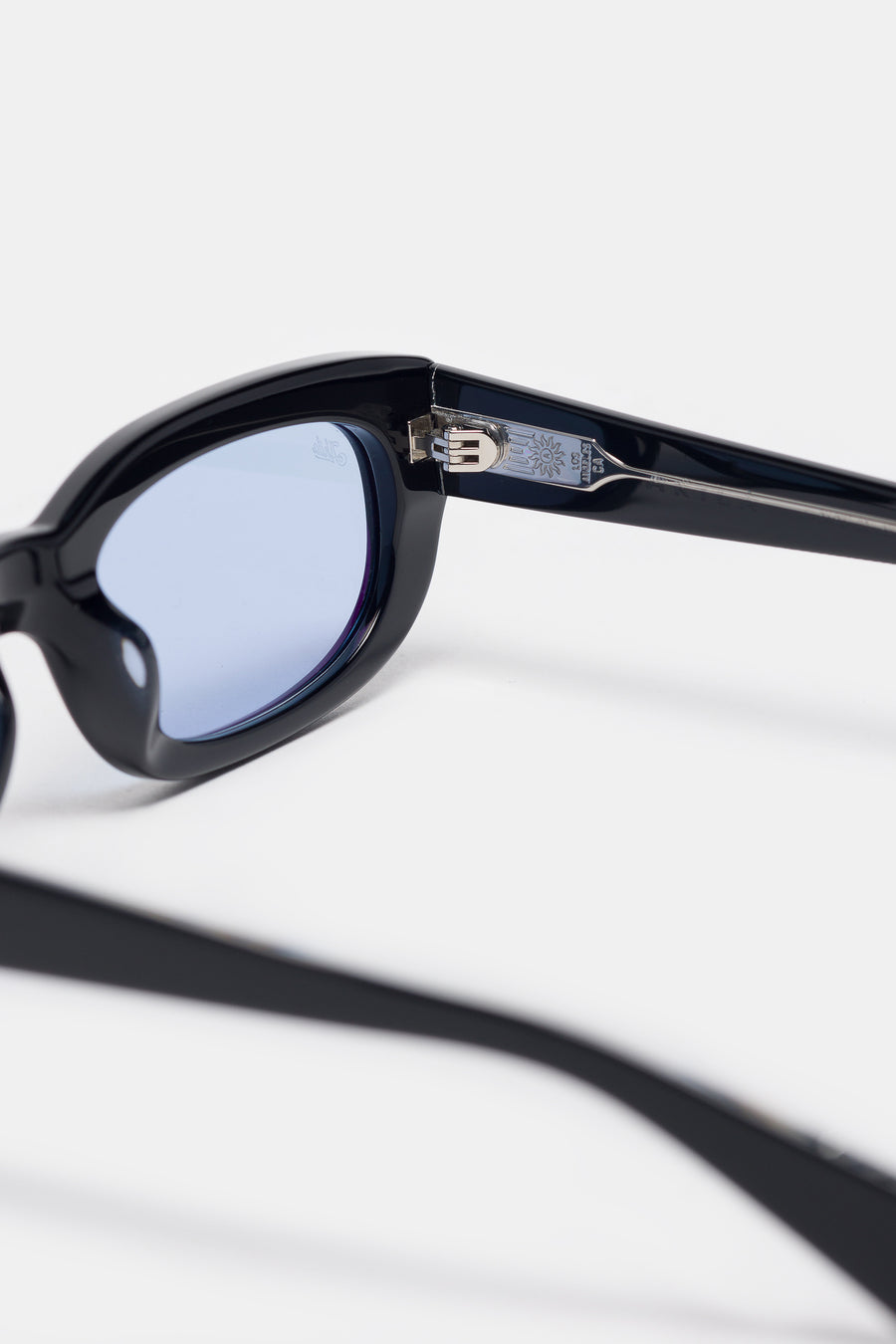Akila Solaris Sunglasses in Black/Sky Blue - Notre