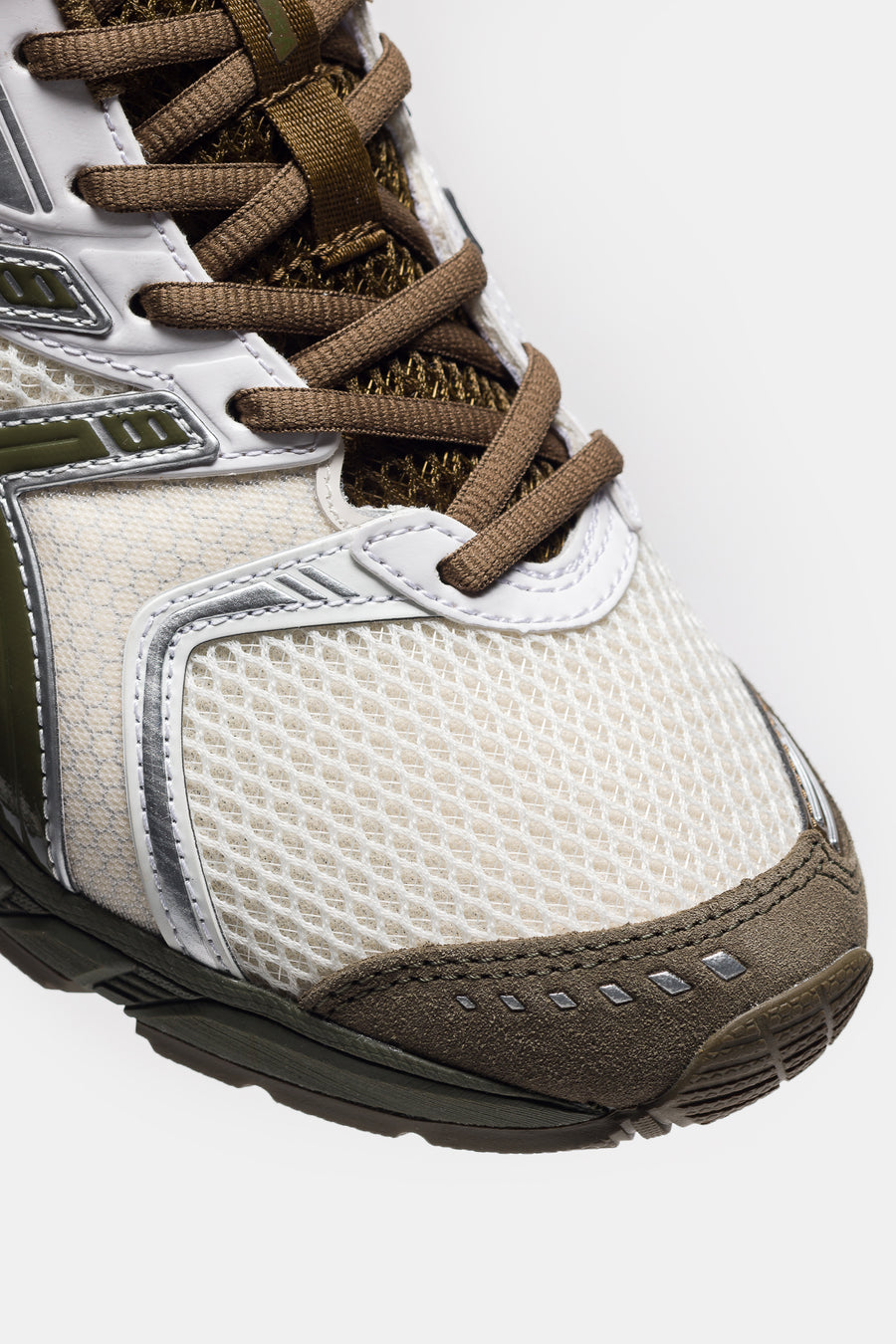 Temptation Vacation Gel-DS Trainer 14 Sneaker in Cream/Olive