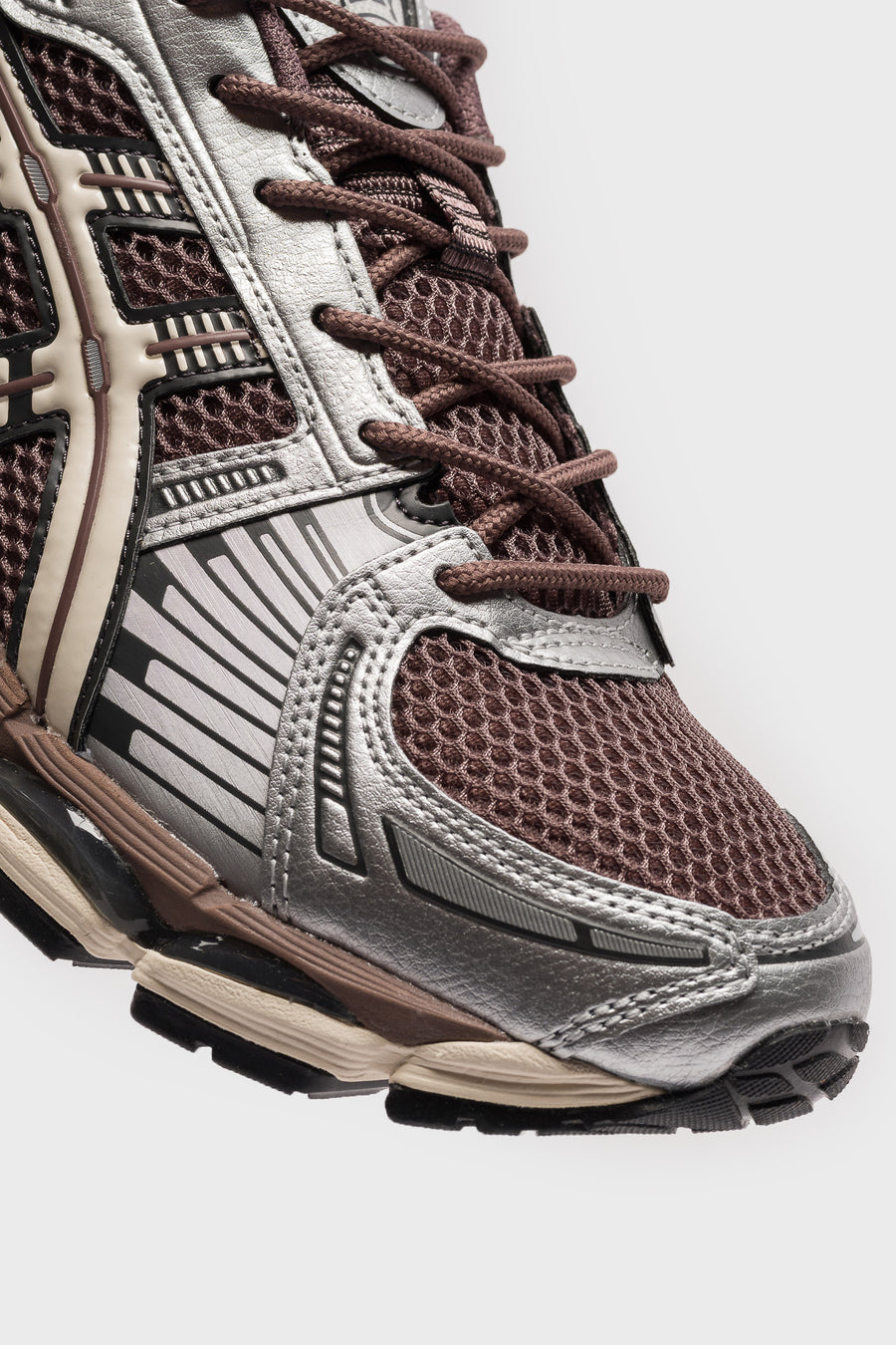 Gel Kayano 12.1 Sneaker in Cocoa Powder/Cream