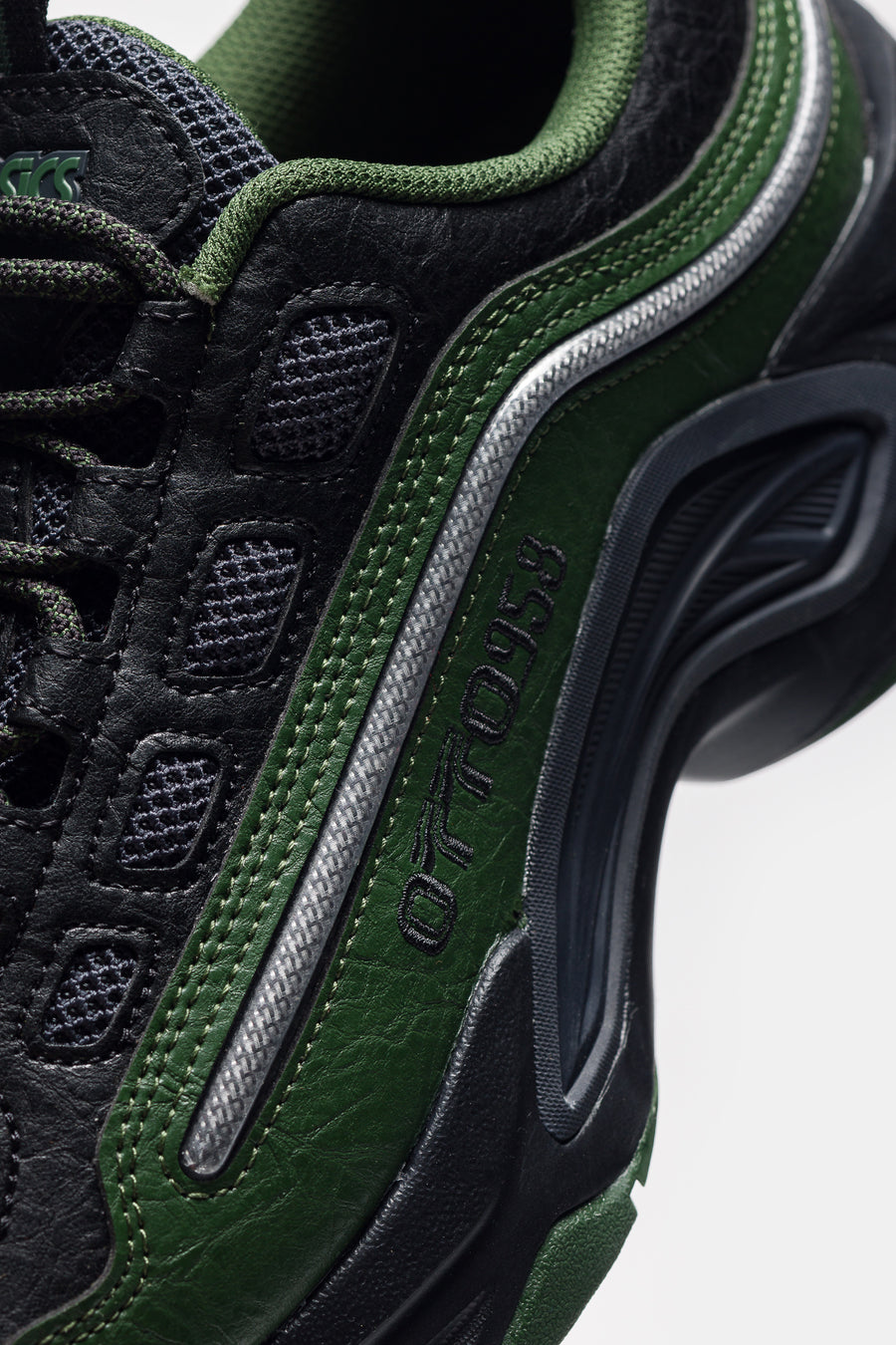 ASICS Otto 958 Protoblast-CMLVIII Sneaker in Graphite Grey/Forest - Notre