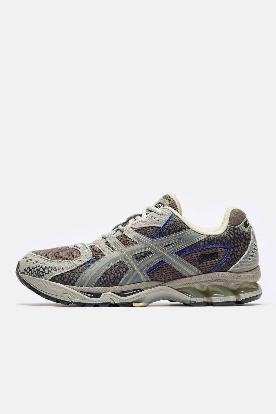 ASICS 18 East Gel-Nimbus 10.1 Sneaker in Canteen/Abbey Stone - Notre