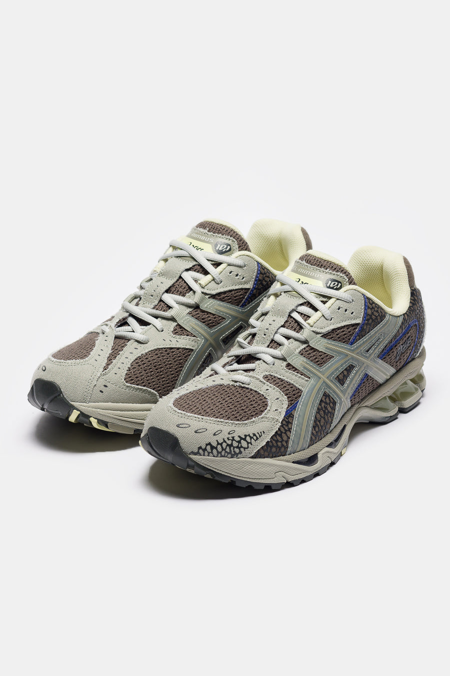 ASICS 18 East Gel-Nimbus 10.1 Sneaker in Canteen/Abbey Stone - Notre