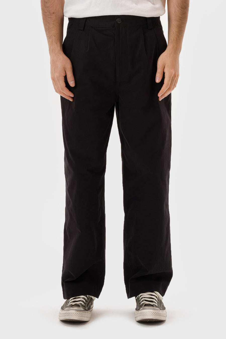 Aaron Levine Canvas Double Pleated Pant in Black - Notre