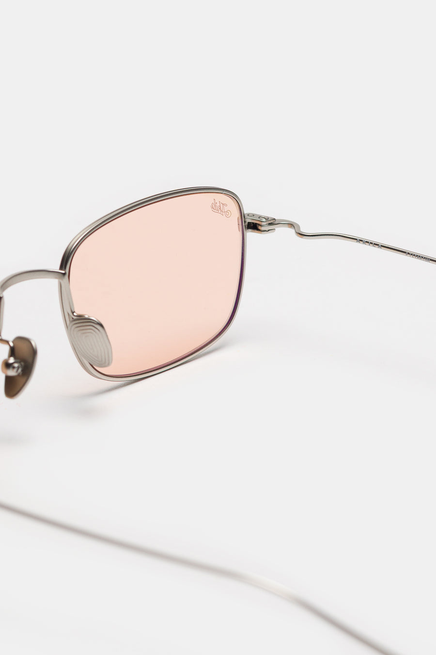 Grace Sunglasses in Matte Silver/Apricot
