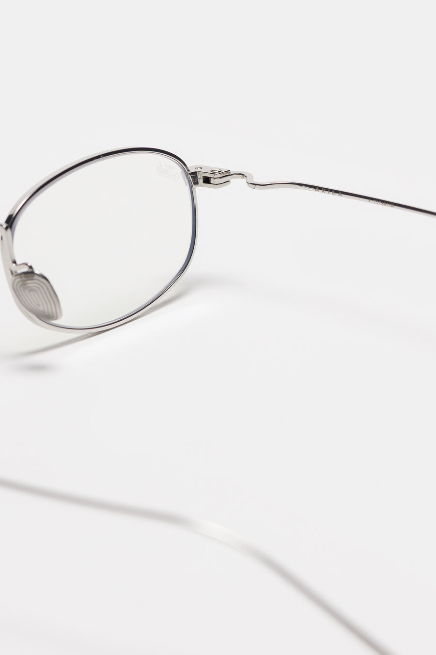 Akila Icon Glasses in Silver - Notre