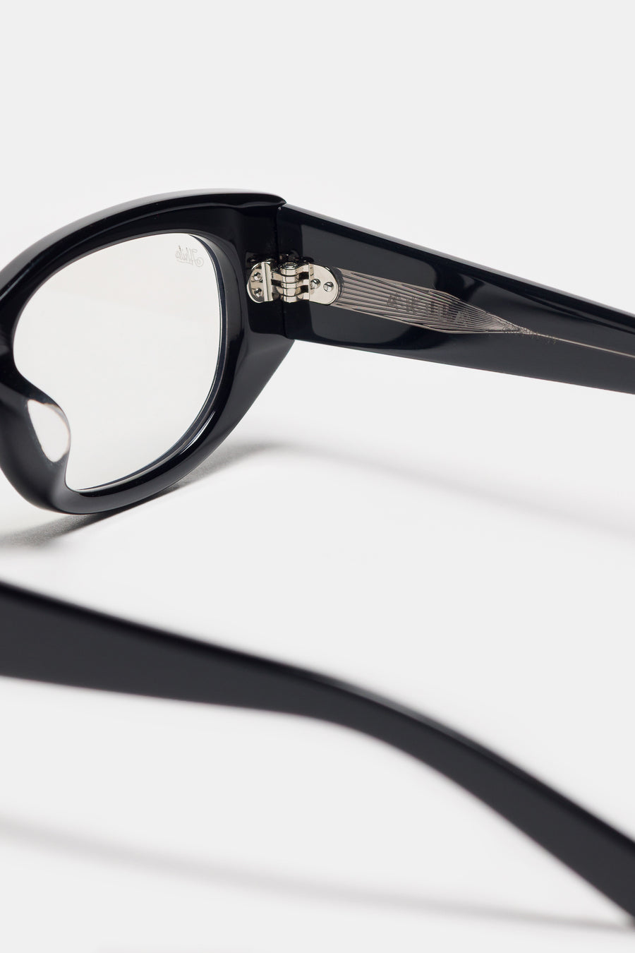 Akila Silvia Glasses in Black - Notre