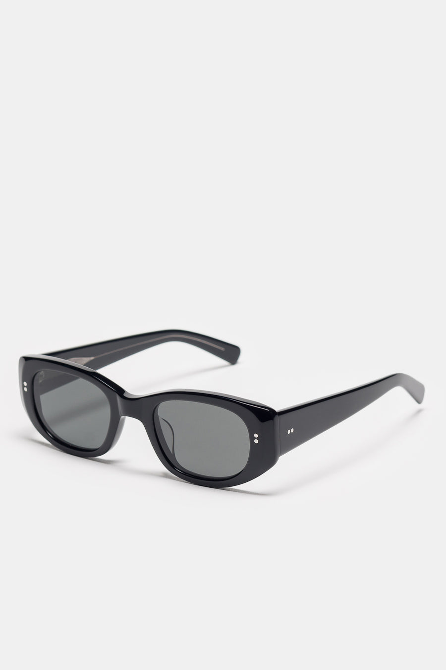 Akila Silvia Sunglasses in Black/Black - Notre