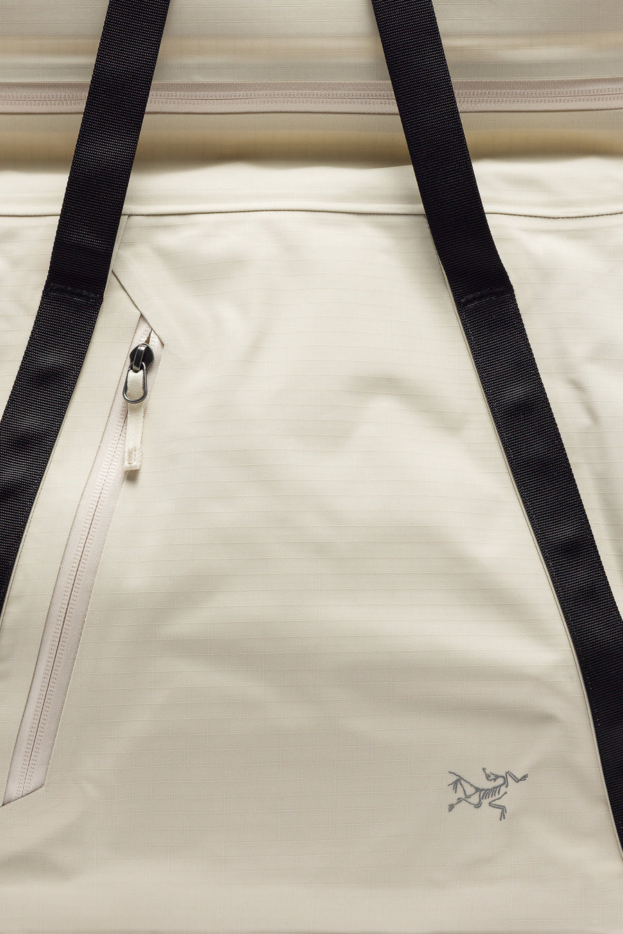 Arc'teryx Granville 30 Carryall Bag in Sea Salt - Notre