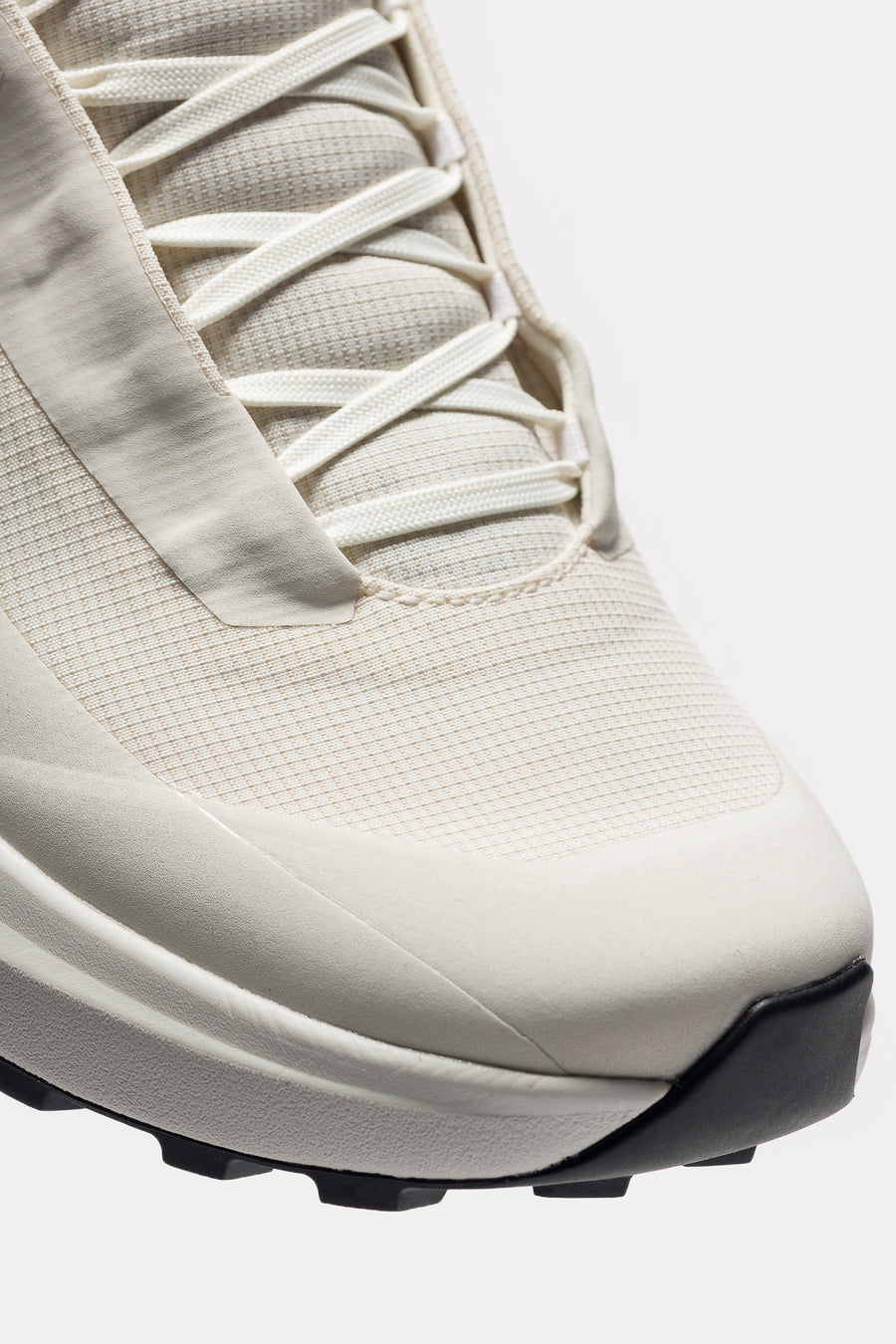 Arc'teryx Norvan LD 4 Gore-Tex Sneaker in Arctic Silk/Arctic Silk - Notre