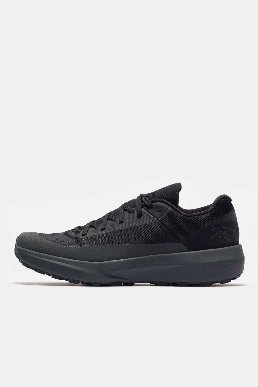 Arc'teryx Norvan LD 4 Sneaker in Black/Graphite - Notre