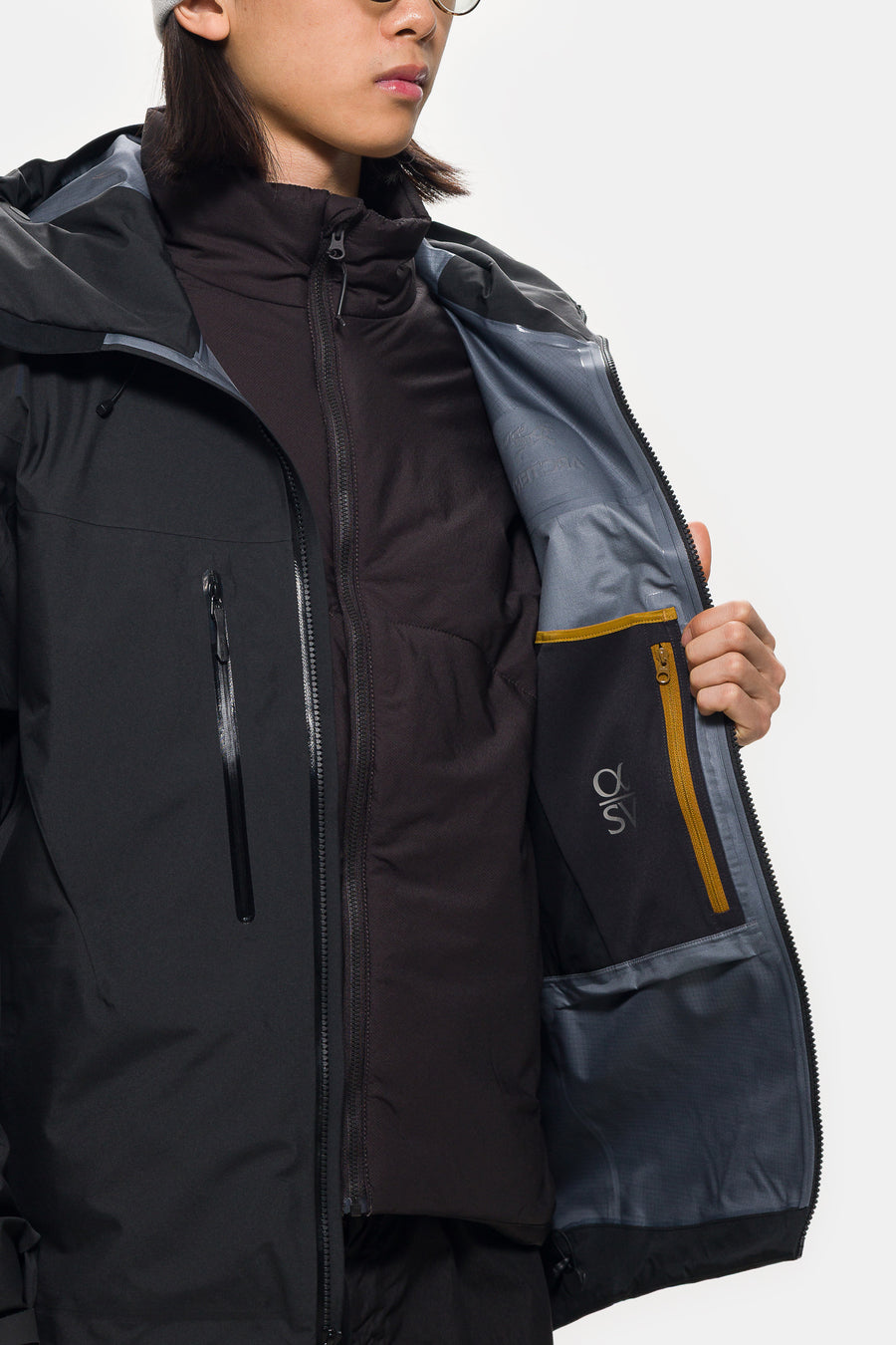 Arc'teryx Alpha SV Jacket in 24K Black - Notre